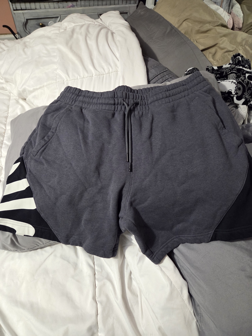Under Armour Men's Charcoal Drawstring Athletic Shorts with Black Accent